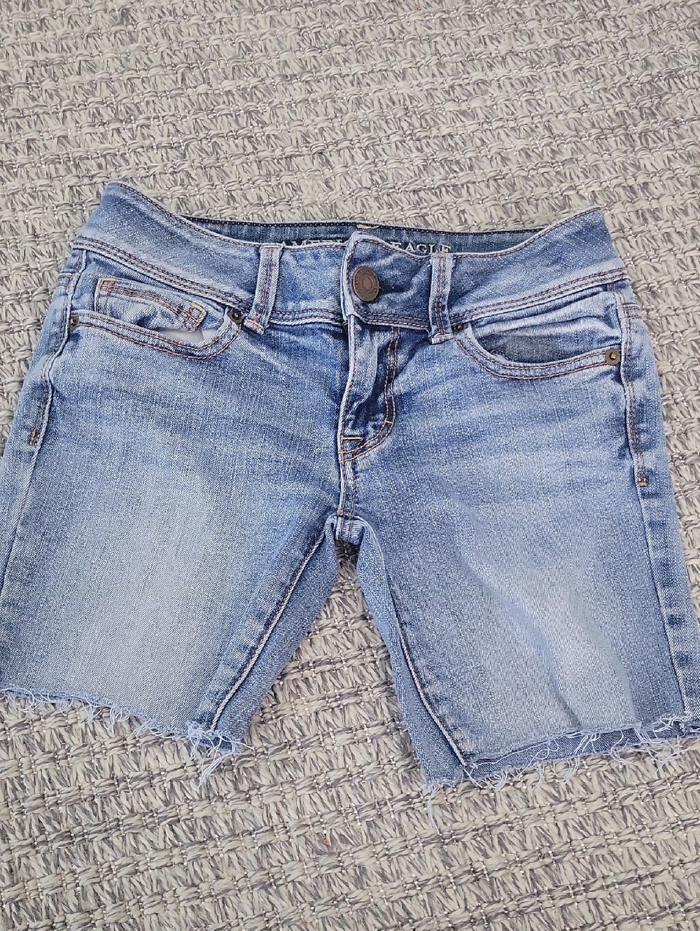 American Eagle Outfitters Light Blue Denim Cutoff Shorts 00